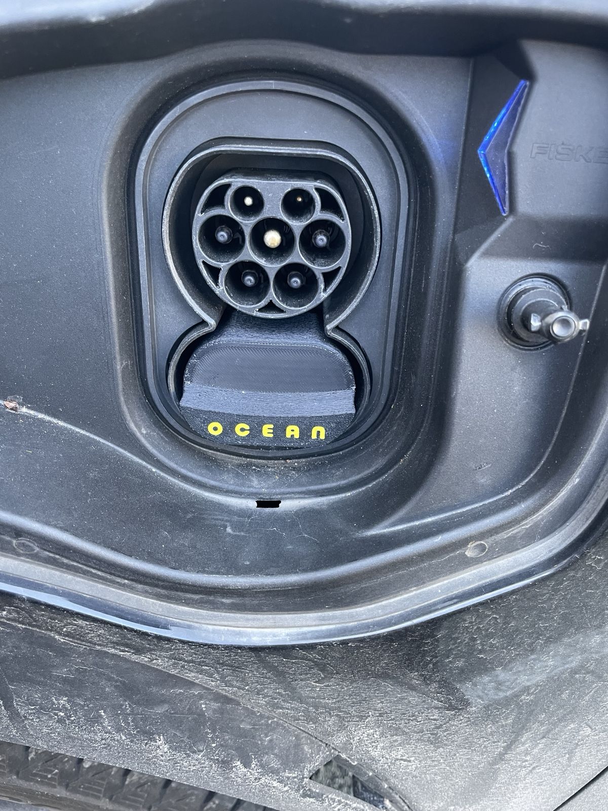 Fisker Ocean SUV CCS2 deksel