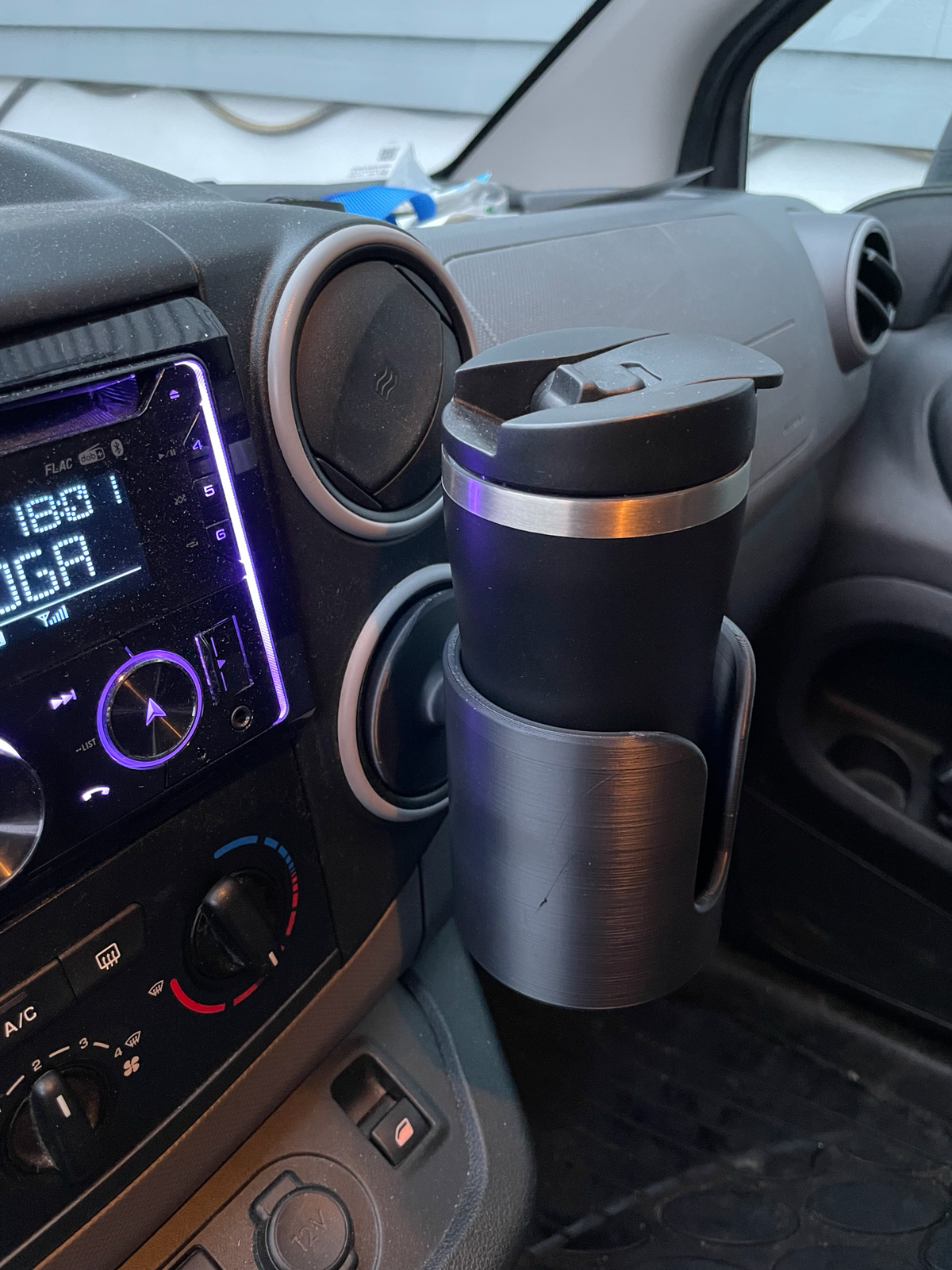 Berlingo kopp holder med Circle-K koppen med stor K
